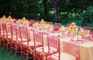 outdoor dining table with pink roses