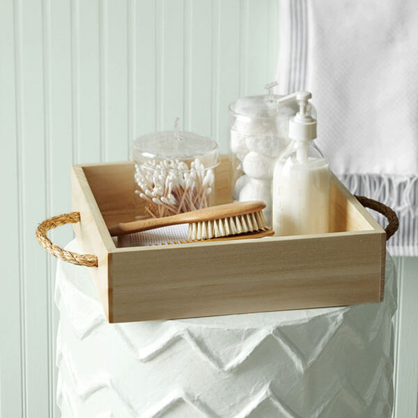 rope handled caddy with rope accents that make it easy to carry all of your beauty essentials